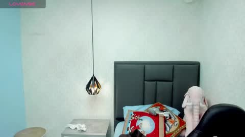  K I T T  Y  online show from 12-28-24, 12:45