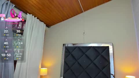 Snapshot of kittyy_babee chatting on 10-21-25, 11:44 kitty online show from 10-21-25, 11:44