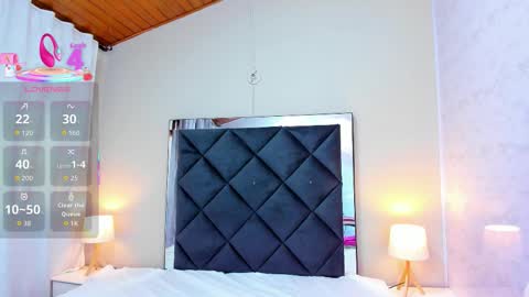 Snapshot of kittyy_babee chatting on 10-27-25, 11:25 kitty online show from 10-27-25, 11:25