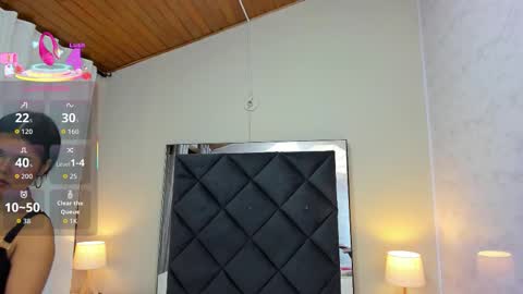 Snapshot of kittyy_babee chatting on 10-29-25, 11:45 kitty online show from 10-29-25, 11:45