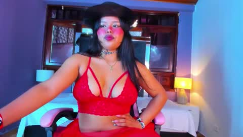 Snapshot of kittyy_babee chatting on 10-31-25, 07:26 kitty online show from 10-31-25, 07:26