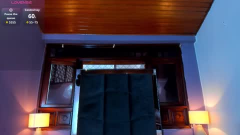 Snapshot of kittyy_babee chatting on 11-14-25, 07:12 kitty online show from 11-14-25, 07:12