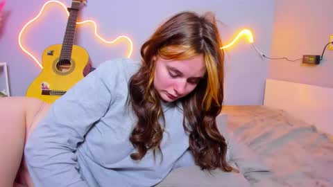 Snapshot of kittyy_rinna chatting on 10-24-25, 02:19 Rina online show from 10-24-25, 02:19