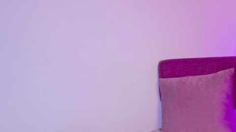 Kitty Hill online show from 02-17-26, 03:25