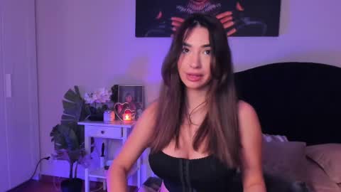 Snapshot of kity_sweet chatting on 02-10-25, 04:58 Erika online show from 02-10-25, 04:58