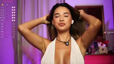 Snapshot of kity_sweet chatting on 09-19-25, 06:52 Erika online show from 09-19-25, 06:52