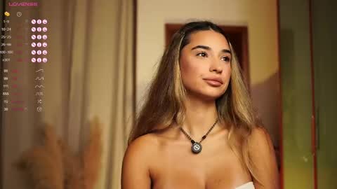 Snapshot of kity_sweet chatting on 09-30-25, 08:03 Erika online show from 09-30-25, 08:03