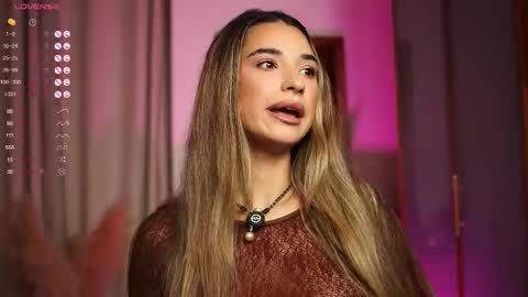 Snapshot of kity_sweet chatting on 10-12-25, 05:01 Erika online show from 10-12-25, 05:01