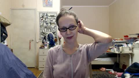 KiuminBerry online show from 12-31-24, 06:35