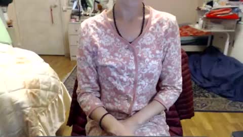 KiuminBerry online show from 10-11-25, 03:54