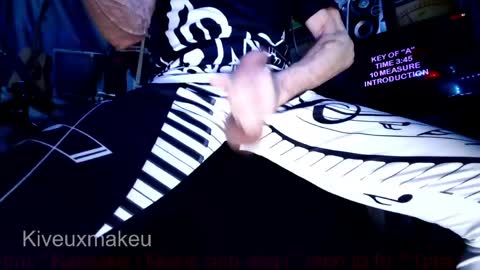 kiveuxmakeu online show from 04-10-26, 04:23