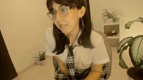 Little piece of fruit online show from 01-09-25, 04:08