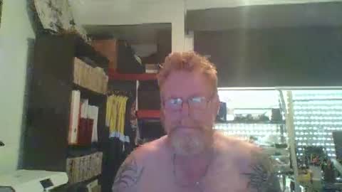 Snapshot of kiwi_boss61 chatting on 01-10-25, 09:02 kiwi_boss61 online show from 01-10-25, 09:02