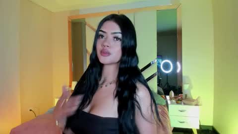 Snapshot of kiwi_lov23 chatting on 11-03-25, 03:35 Kiwi online show from 11-03-25, 03:35