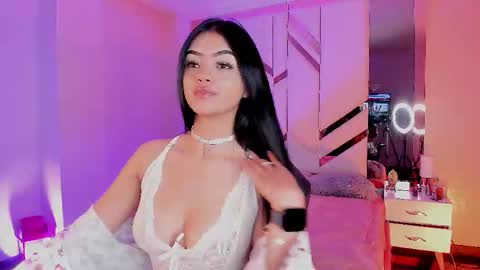 Snapshot of kiwi_lov23 chatting on 11-25-25, 12:16 Kiwi online show from 11-25-25, 12:16