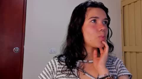 kiwi_mmm online show from 01-12-25, 01:53