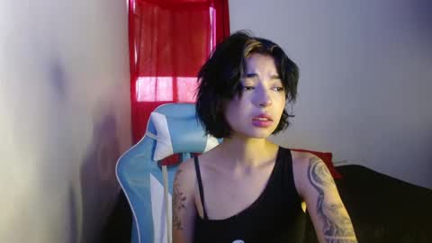 kiyu online show from 10-19-25, 05:57