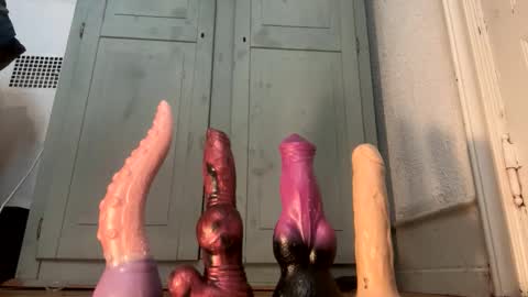 Snapshot of klamstrakur1 chatting on 09-09-25, 12:15 klamstrakur1 online show from 09-09-25, 12:15
