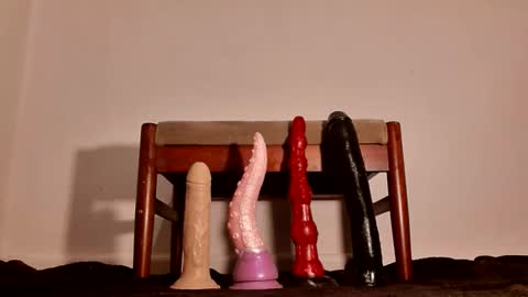 Snapshot of klamstrakur1 chatting on 11-28-25, 10:07 klamstrakur1 online show from 11-28-25, 10:07