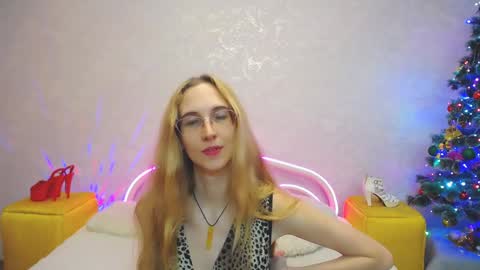 Klary online show from 12-23-24, 01:13