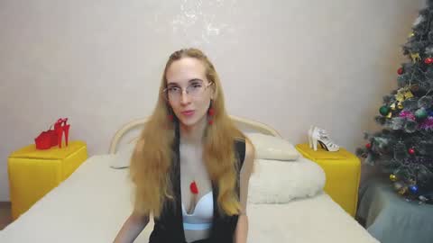 Klary online show from 01-15-25, 06:33
