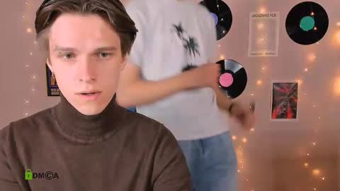 Snapshot of klaus_rice chatting on 12-18-25, 09:37 klaus_rice online show from 12-18-25, 09:37