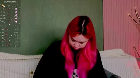 Klee online show from 11-22-25, 04:22