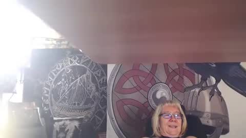 Michelle online show from 02-18-25, 05:53