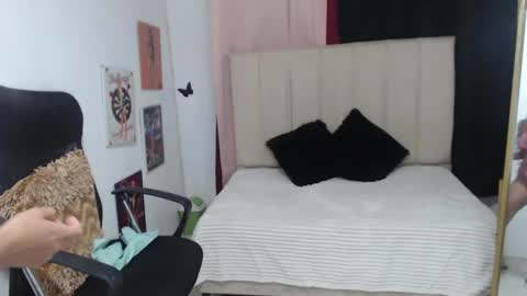 kleo online show from 02-24-25, 01:24