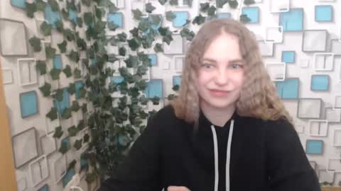 klerkarina online show from 03-06-25, 08:52