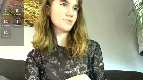 Snapshot of kleya___ chatting on 11-01-25, 03:47 Kleya online show from 11-01-25, 03:47