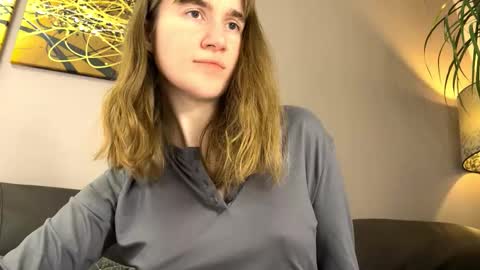 Snapshot of kleya___ chatting on 11-21-25, 07:01 Kleya online show from 11-21-25, 07:01