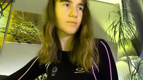 Kleya online show from 12-20-25, 10:17