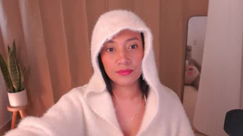 Snapshot of klhoe_gomez_ chatting on 10-14-25, 01:56 klhoe_gomez_ online show from 10-14-25, 01:56