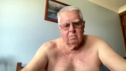 Aussiedude online show from 01-29-25, 05:09