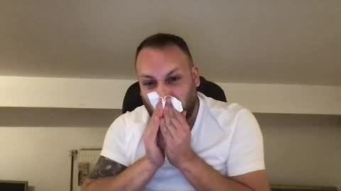 hugo online show from 10-15-25, 11:27