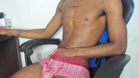 Snapshot of kofi_exotic_ chatting on 12-19-24, 01:07 kofi online show from 12-19-24, 01:07