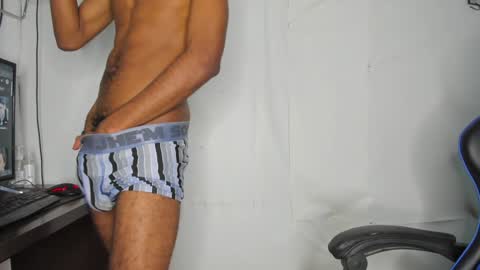 Snapshot of kofi_exotic_ chatting on 01-23-25, 02:33 kofi online show from 01-23-25, 02:33