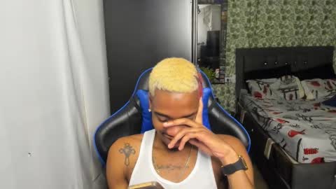 kofi online show from 11-24-25, 05:12