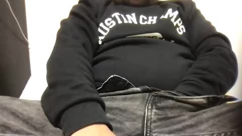 Snapshot of koji0101 chatting on 01-03-25, 03:01 koji0101 online show from 01-03-25, 03:01