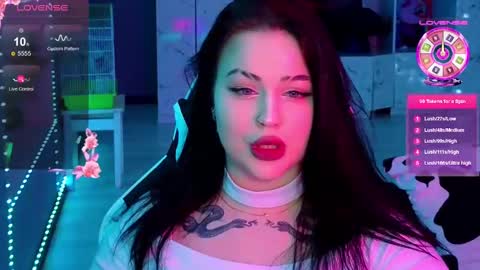 Mia online show from 12-08-24, 01:13