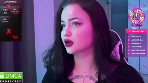 Mia online show from 01-27-25, 03:47