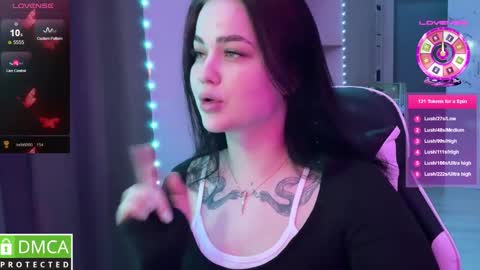 Mia online show from 01-31-25, 07:18