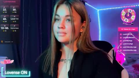 Mia online show from 10-15-25, 06:41