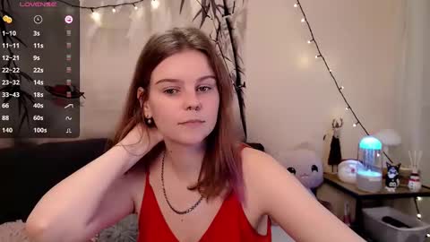 Snapshot of komorebbi chatting on 01-10-25, 10:36 Marta online show from 01-10-25, 10:36