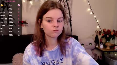 Snapshot of komorebbi chatting on 01-18-25, 12:13 Marta online show from 01-18-25, 12:13