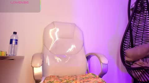 Eli Macrotel online show from 10-04-25, 08:07