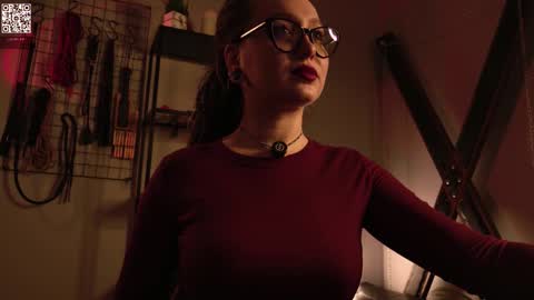 Snapshot of koracrosbie chatting on 11-15-25, 01:18 Kora TG channel online show from 11-15-25, 01:18