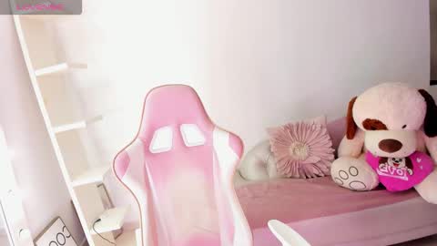 Koral Cuz online show from 11-23-25, 03:12