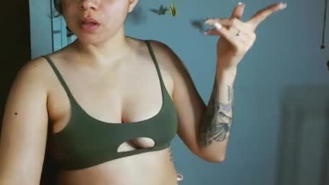 Karoll online show from 01-06-26, 02:04